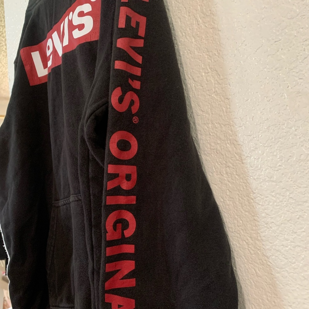Levi's Big Kids Black Logo Hoodie Size L(12-13)years.used good condition. - Picture 4 of 8
